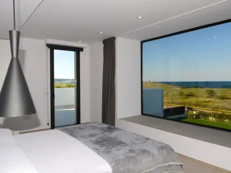 Villa contemporaine Mas Pinell, accès plage direct et piscine : photo 7