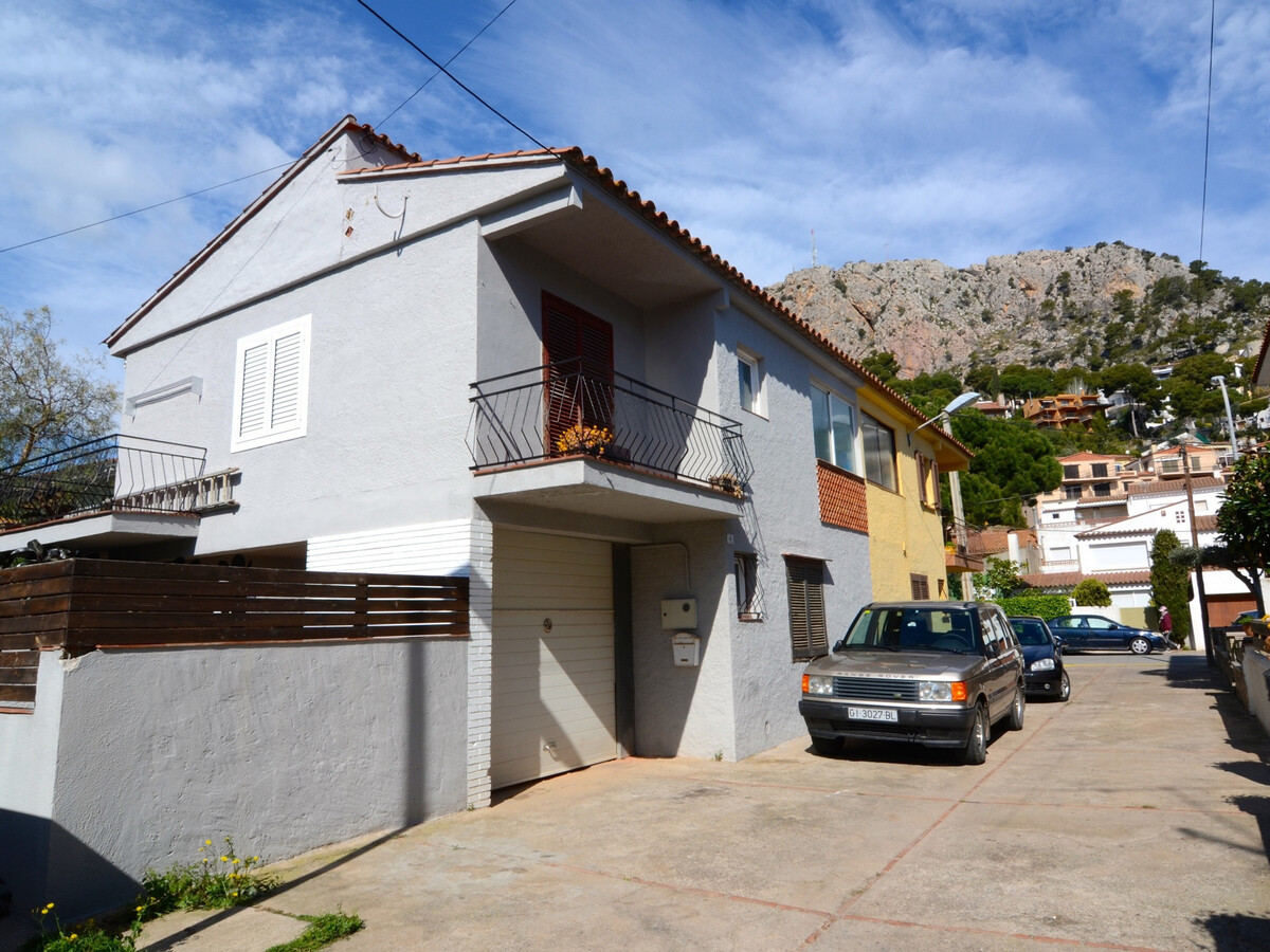Maison rénovée 6 pers., 200 m de la plage à L'Estartit - Photo 1
