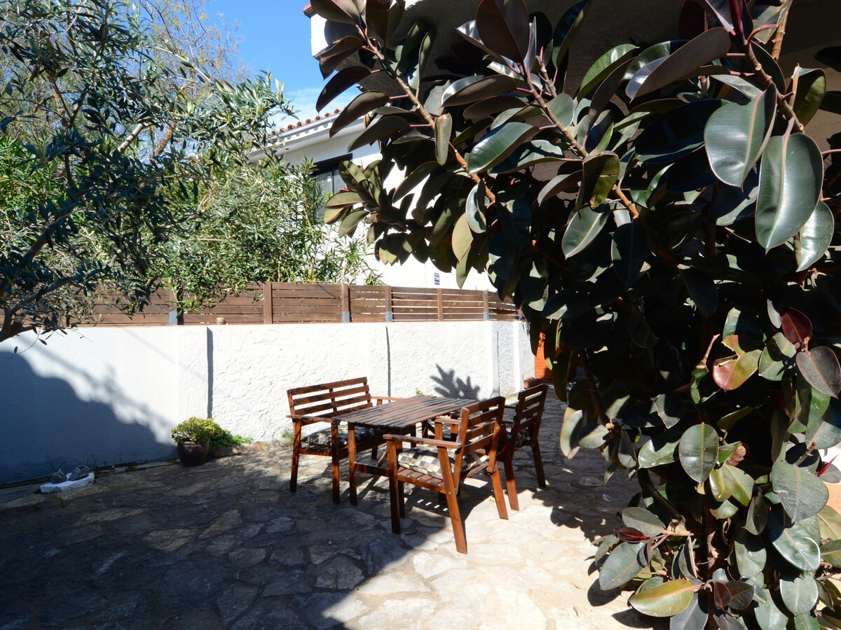 Maison rénovée 6 pers., 200 m de la plage à L'Estartit - Photo 3