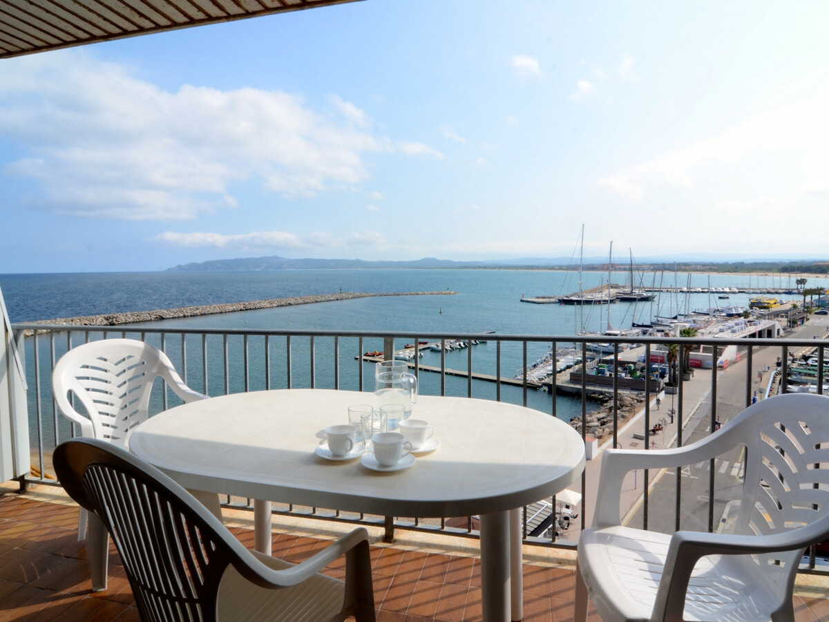 Appartement face au port à L'Estartit avec piscine - Photo 1