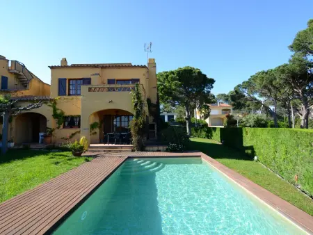 Location villa à L'Estartit, Maison rustique avec piscine privée à Torre Vella, proche de LEstartit