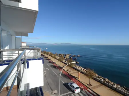 Appartement 64m² bord de mer à L'Escala, piscine : photo 3