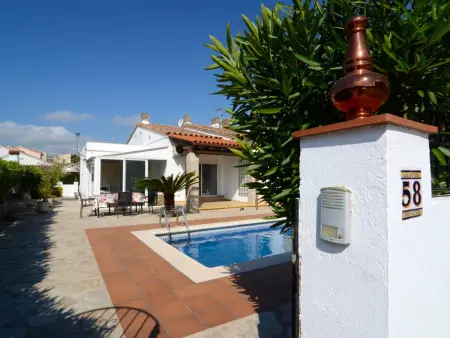 Villa moderne 3 chambres, piscine 7x3m à L'Escala - Photo 3