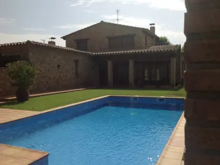 Location villa à Peratallada, Villa à Peratallada avec piscine pour 8 personnes