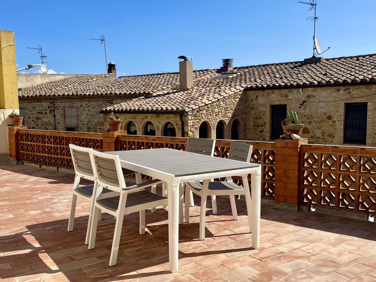 Appartement à Pals, grande terrasse vue sur le village - Photo 1