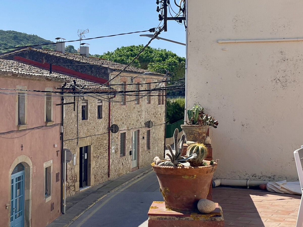 Appartement à Pals, grande terrasse vue sur le village - Photo 21
