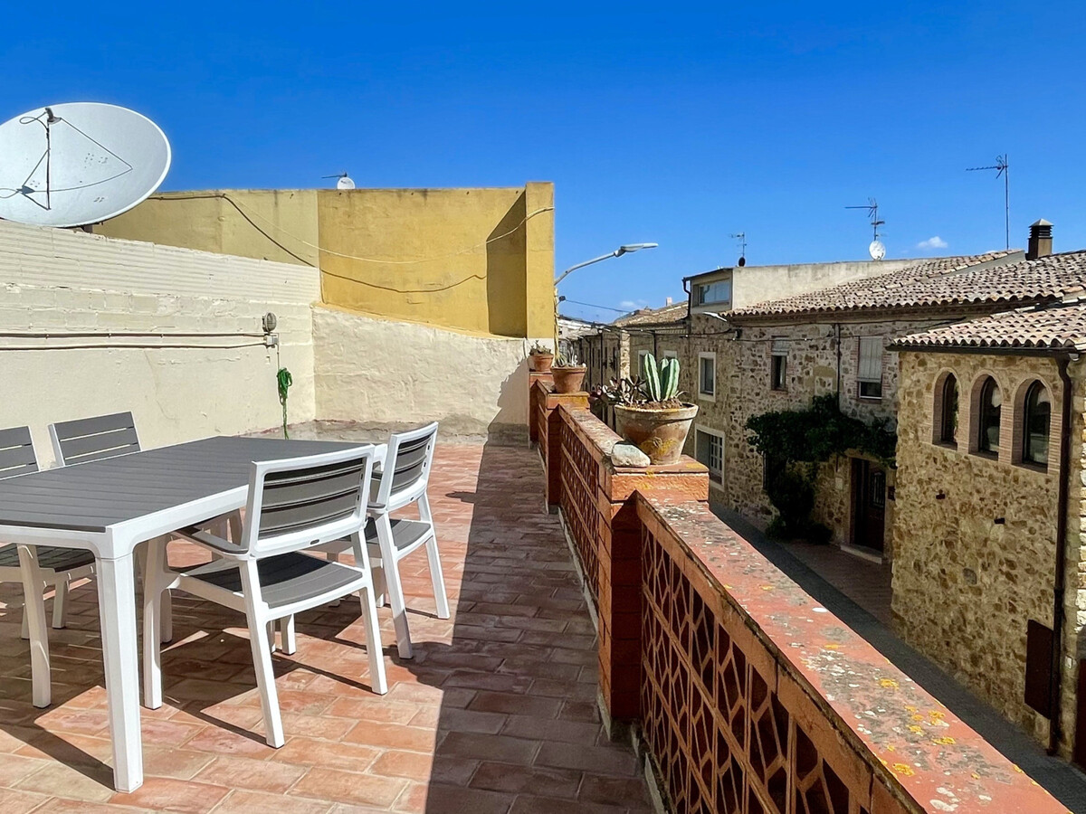 Appartement à Pals, grande terrasse vue sur le village - Photo 24