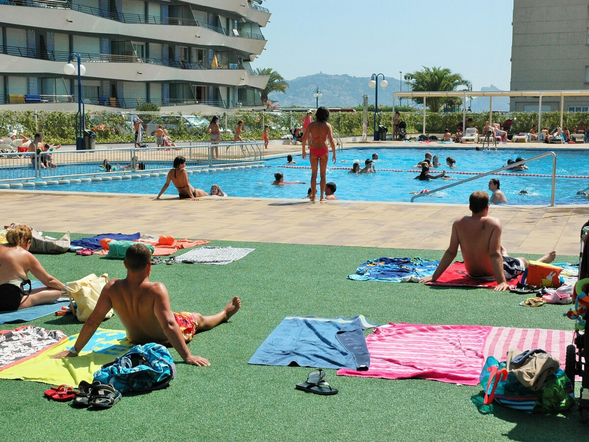 Appartement 2 chambres à 50 m de la plage, piscine commune - Photo 2