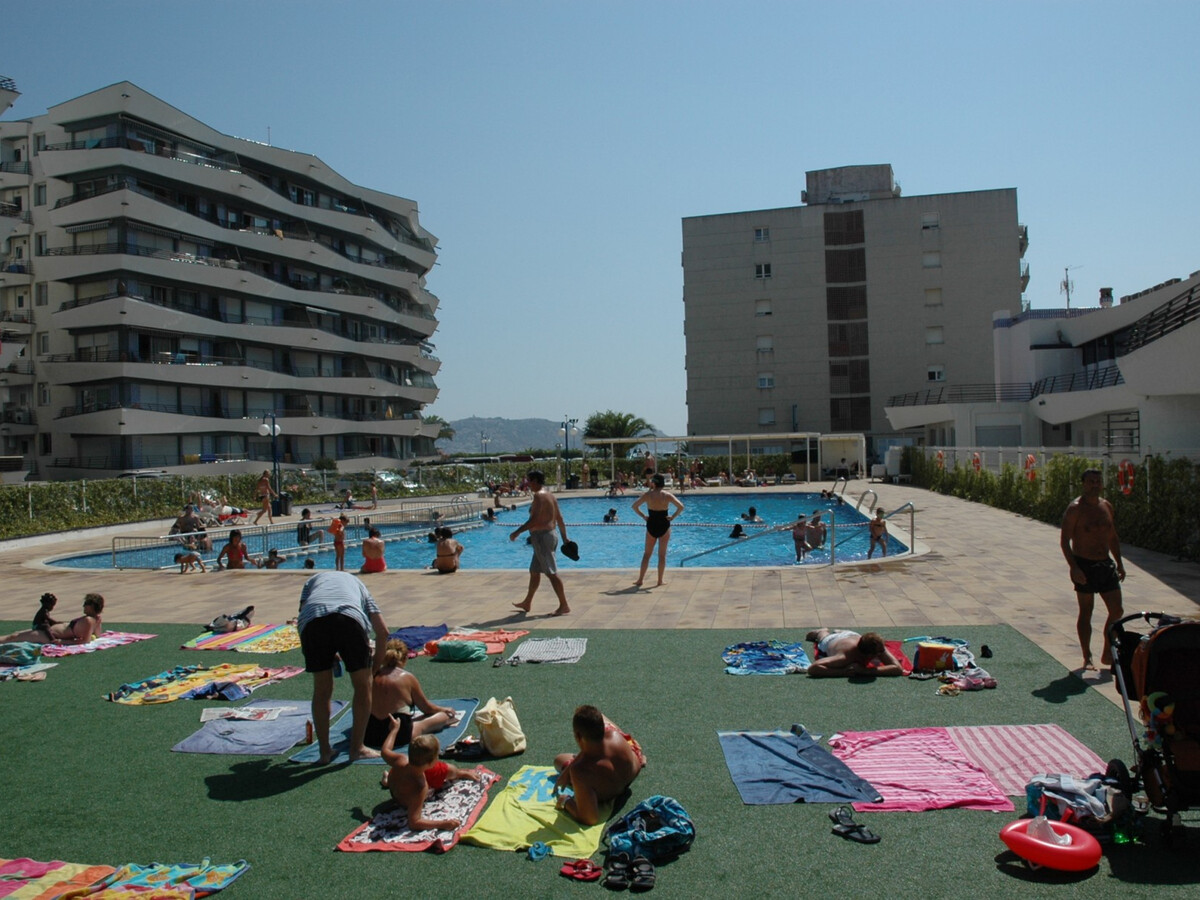 Appartement 2 chambres à 50 m de la plage, piscine commune - Photo 4