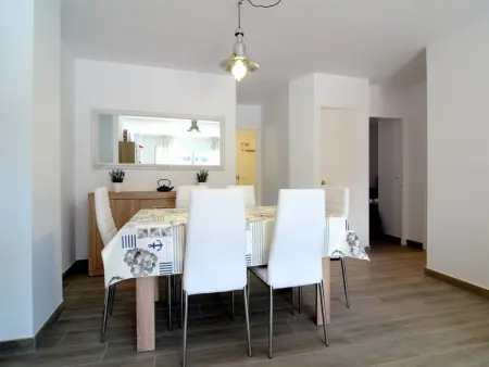 Appartement 2 chambres à 100 m de la plage, piscine : photo 12