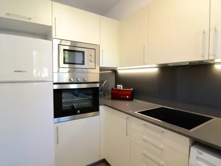 Appartement 2 chambres à 100 m de la plage, piscine : photo 17