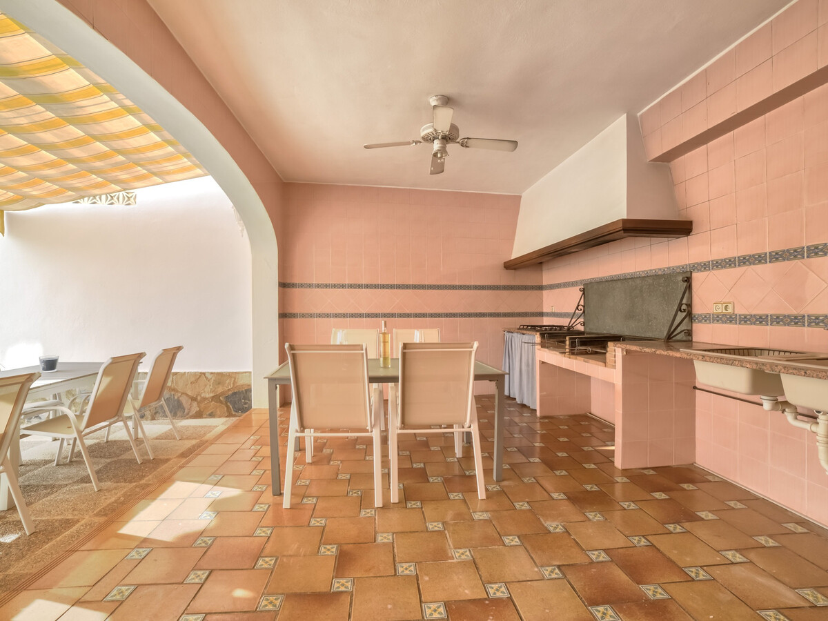 Villa 12 pers. à Calpe : piscine 8x4, 6 chambres, 2 étages - Photo 6