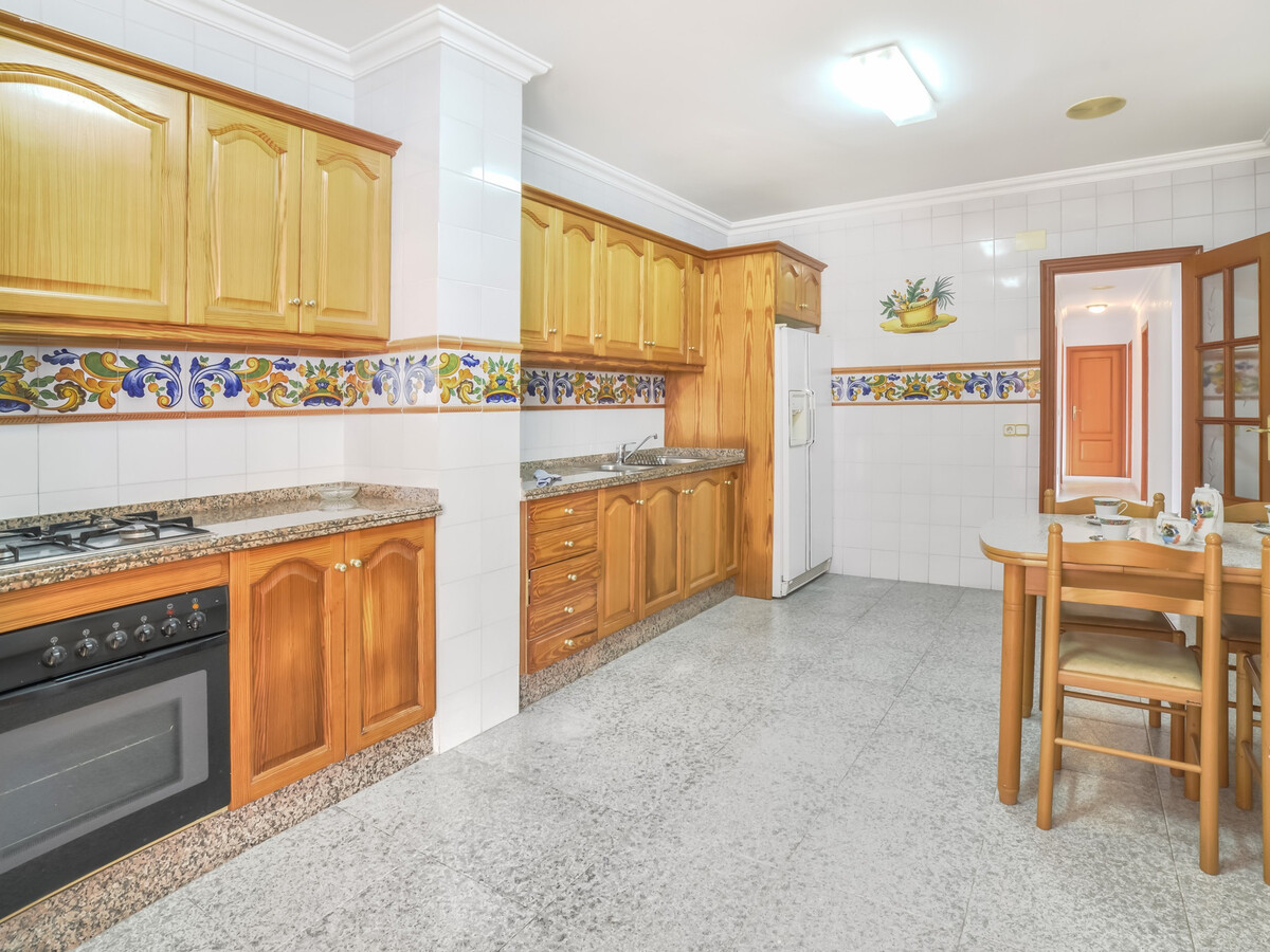 Villa 12 pers. à Calpe : piscine 8x4, 6 chambres, 2 étages - Photo 14