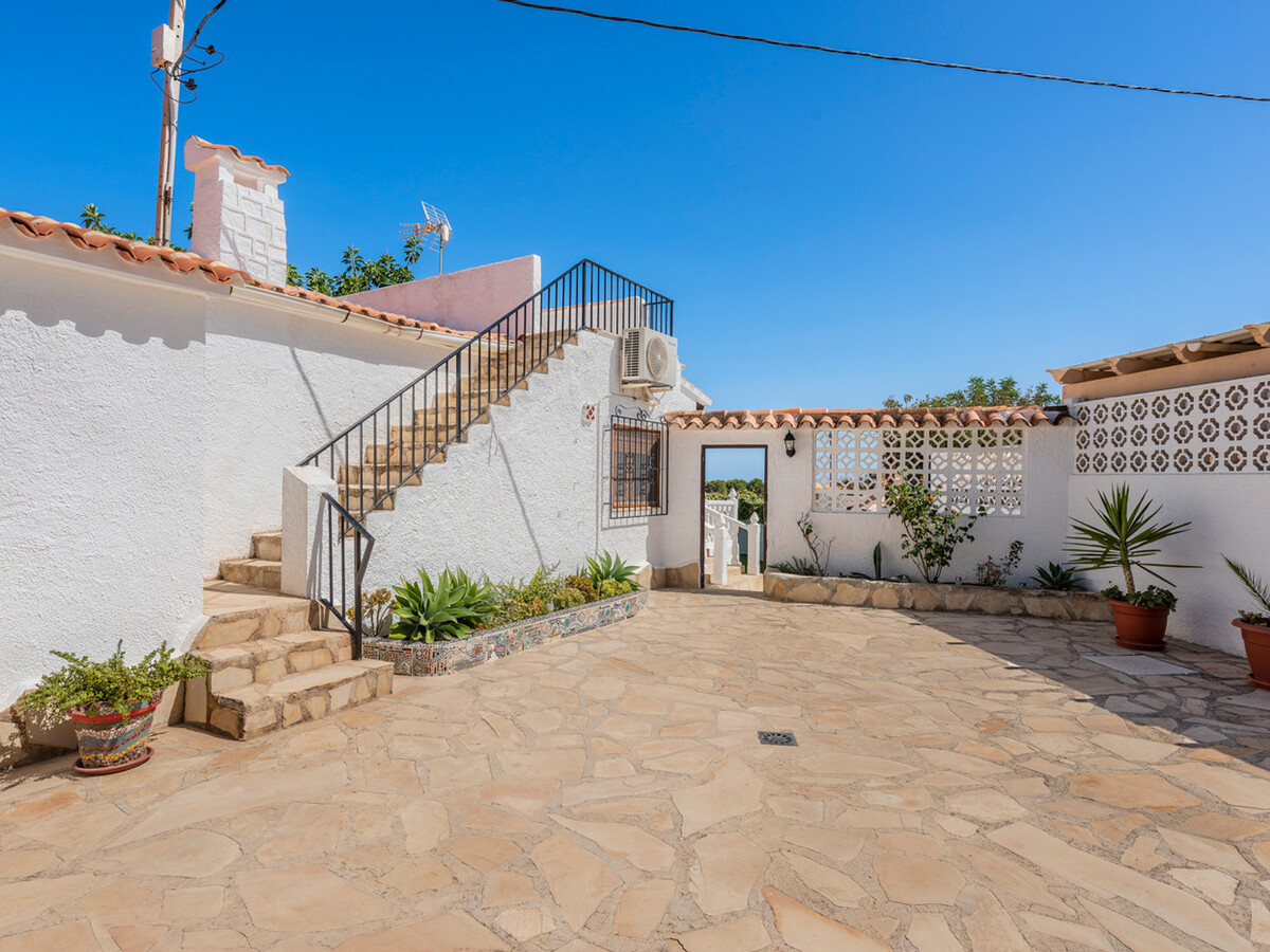 Villa 6 pers. à Calpe : piscine 8x4m, vue Peñón de Ifach - Photo 9