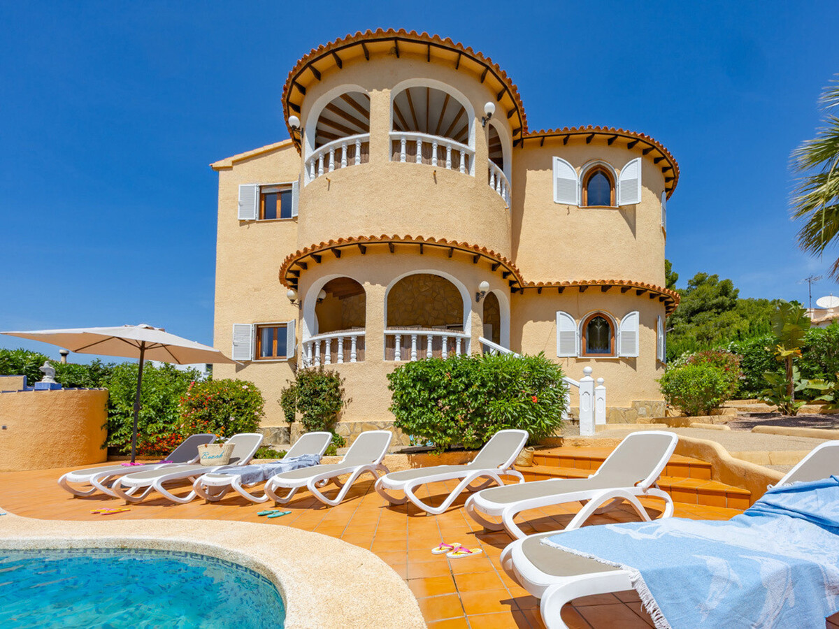 Villa 12 pers., 6 chambres, piscine 8x4 à Calpe - Photo 1