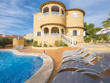 Location villa à Calp, Villa luxueuse à Calpe avec piscine privée, climatisation et parking