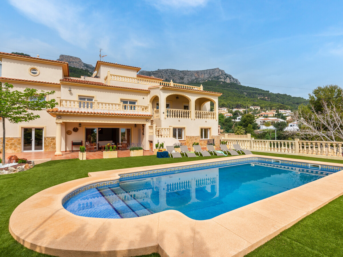 Villa 12 pers., 6 ch., piscine privée à Calpe - Photo 1