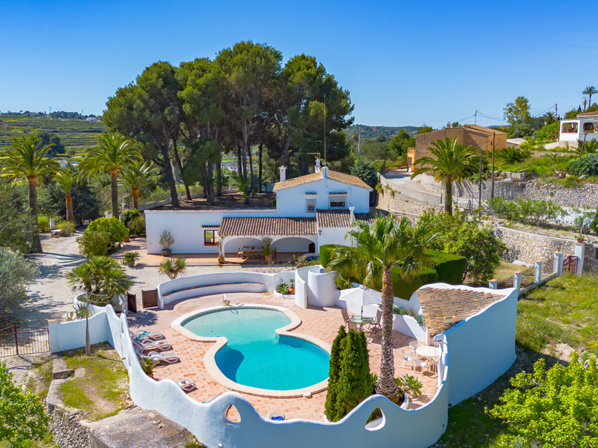Villa 7 chambres à Benissa, piscine 10×4m, 4000m² clôturé - Photo 2