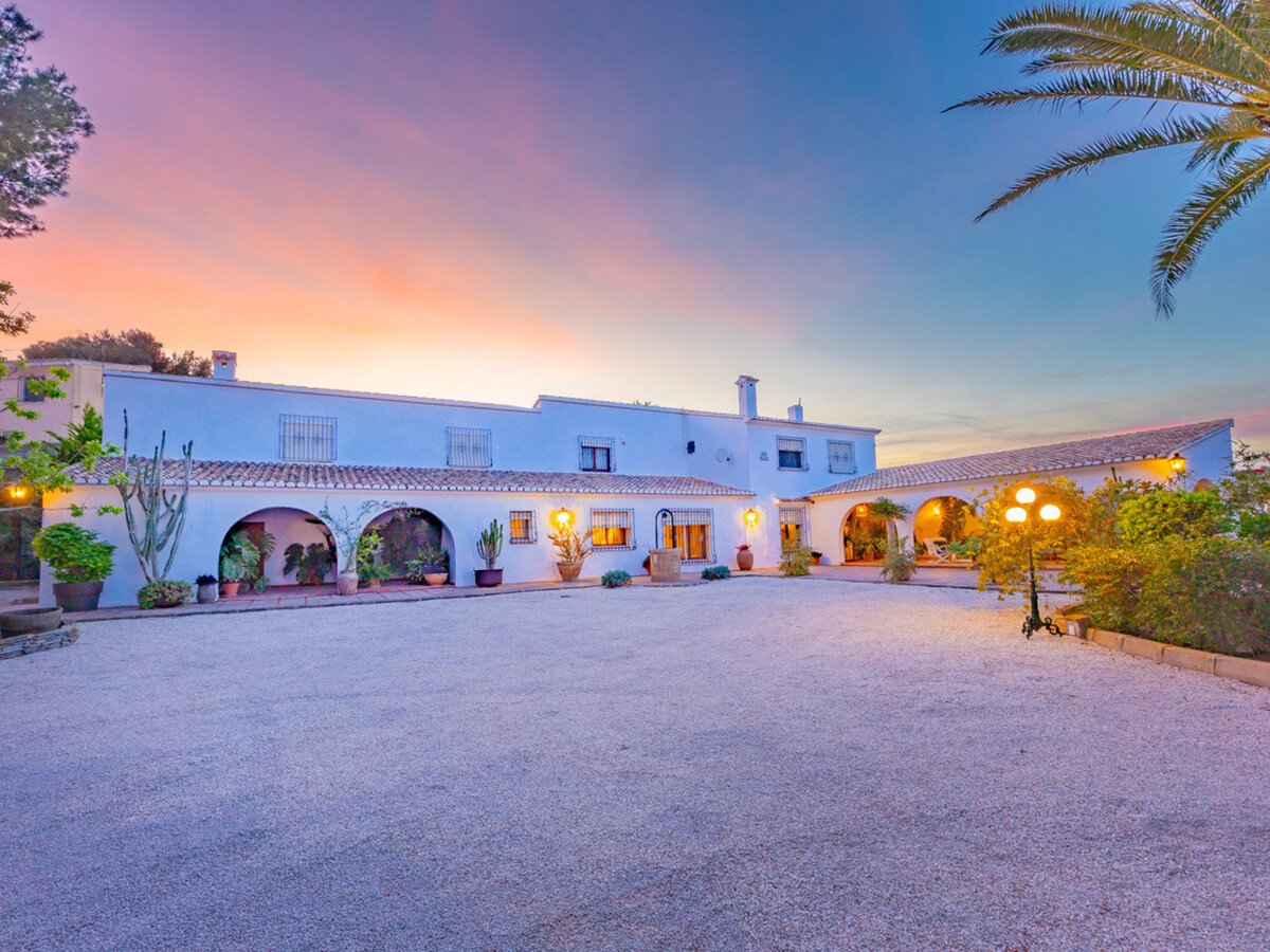 Villa 7 chambres à Benissa, piscine 10×4m, 4000m² clôturé - Photo 10