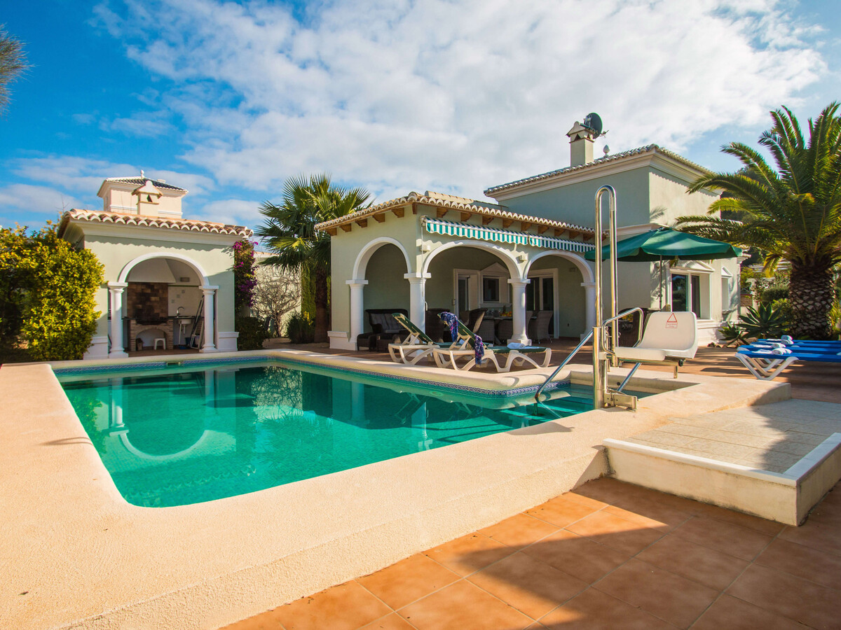 Villa rénovée 6 pers., piscine 8x4m, accès handicapés - Photo 2