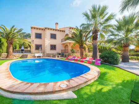 Location villa à Calp, Villa avec piscine privée à Benissa