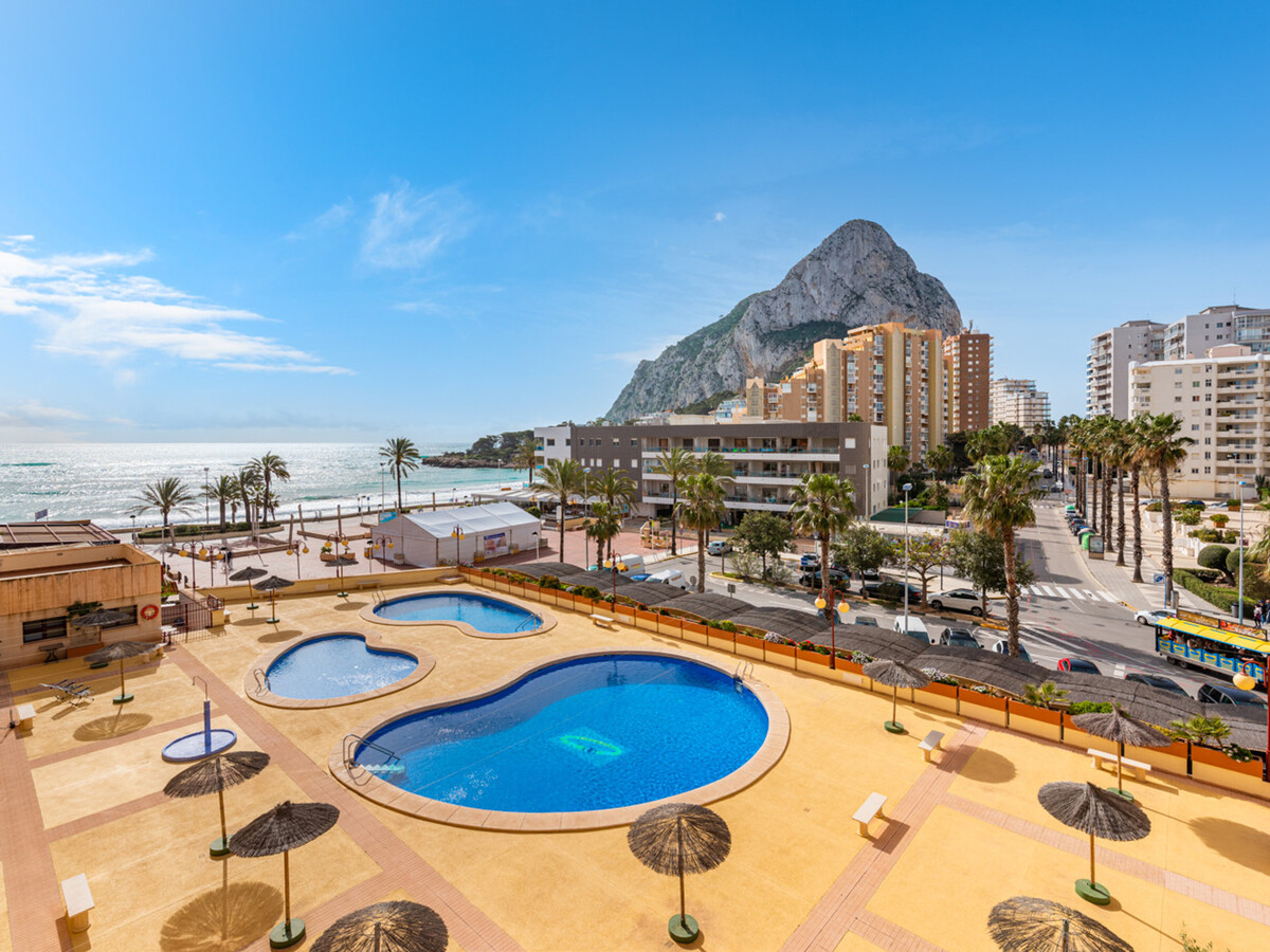 Appartement première ligne de plage à Calpe, piscine & vue mer - Photo 1