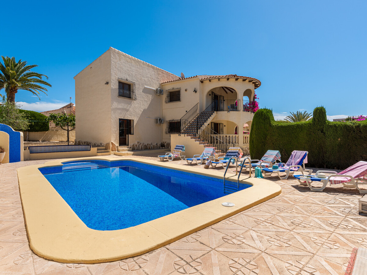 Villa 10 pers., 5 chambres, piscine 8x4 à Calpe - Photo 1