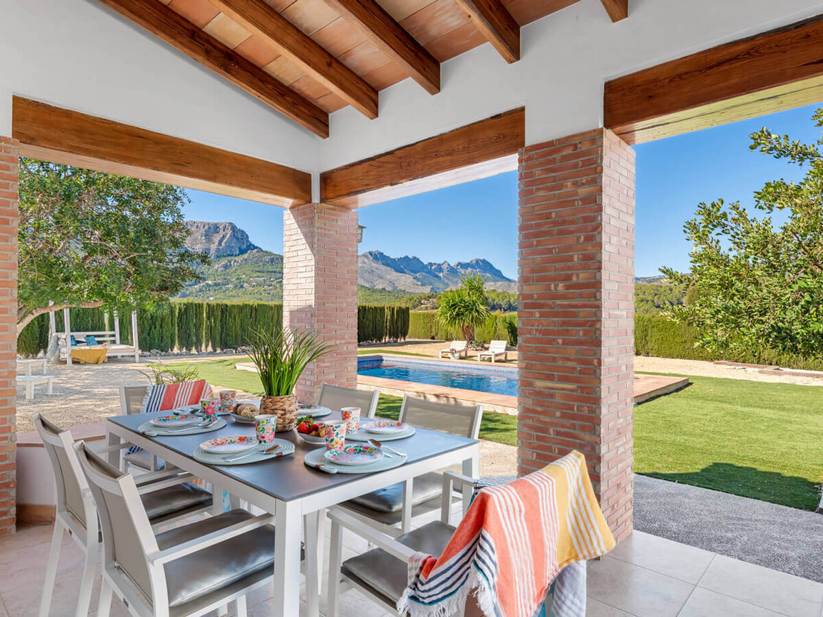 Villa Chata à Benissa : 4 chambres, piscine 10x5m, four à bois - Photo 10