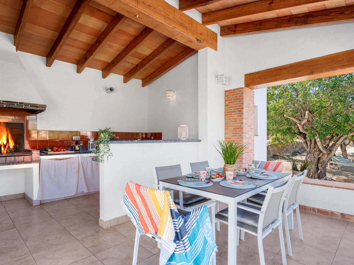 Villa Chata à Benissa : 4 chambres, piscine 10x5m, four à bois - Photo 11
