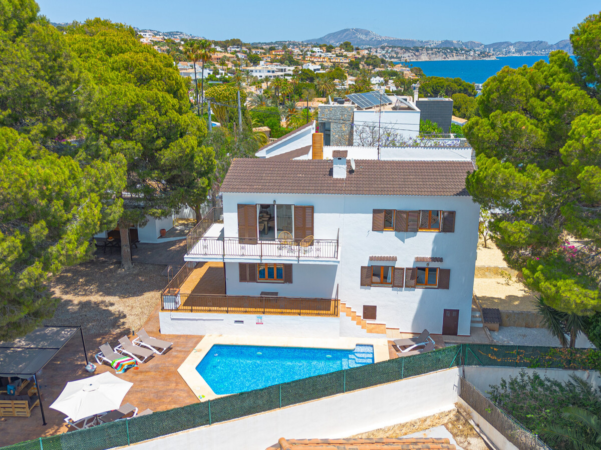 Villa 12 pers., 6 chambres, piscine 8x3,5m à Calpe - Photo 1