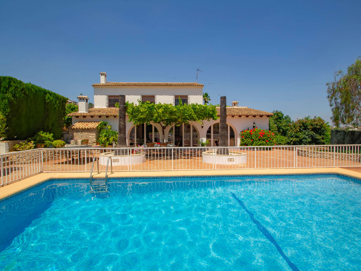 Villa rustique 12 pers., piscine 8x4m, terrain pelote basque - Photo 1