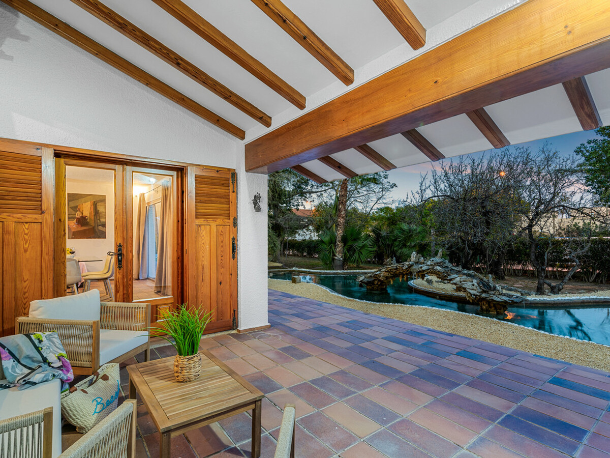 Villa méditerranéenne Calpe : 5 chambres, piscine et jardin - Photo 14