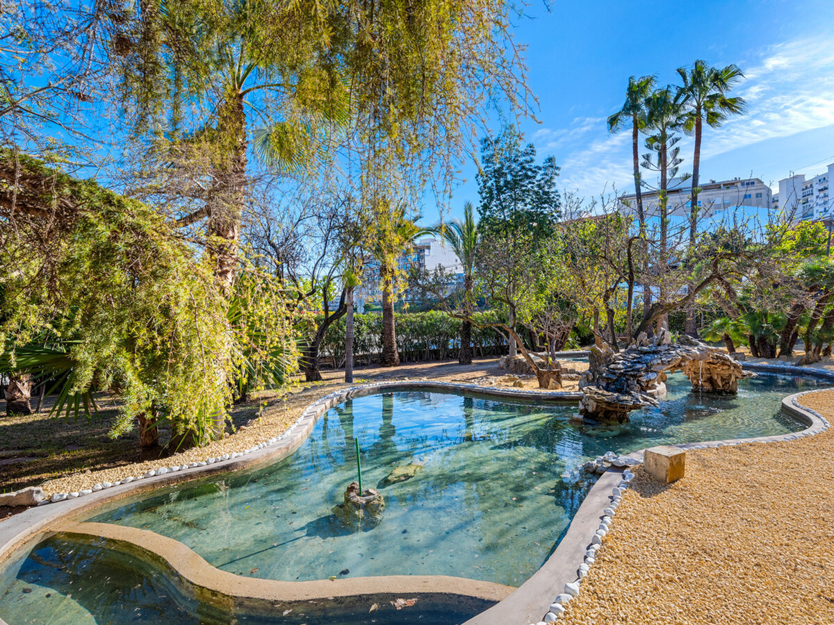 Villa méditerranéenne Calpe : 5 chambres, piscine et jardin - Photo 35