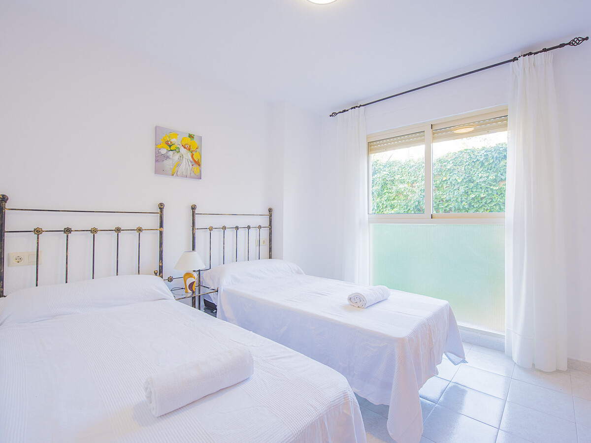Appartement 4 pers, piscine 17x9m à 150m de la calaneta - Photo 8