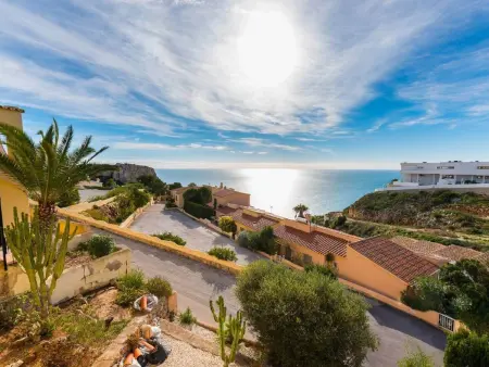 Bungalow avec piscine partagée et vue mer à Benitachell, 4 pers. : photo 2