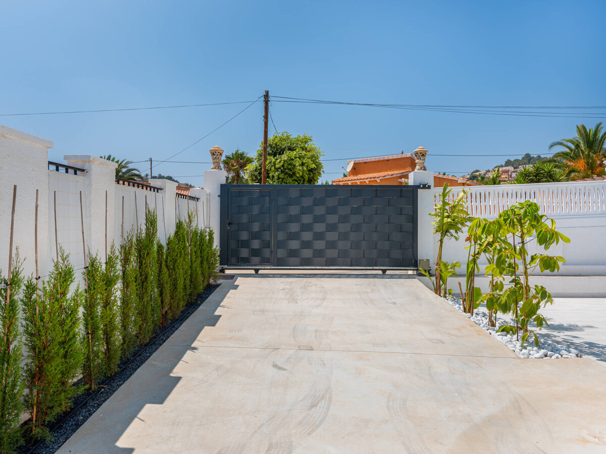 Villa 3 chambres, piscine 8x3,5 m et parking à Calpe - Photo 14