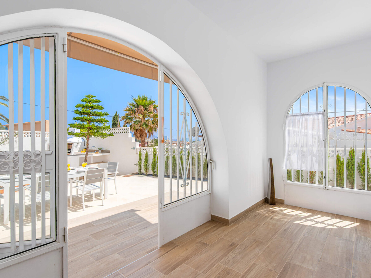 Villa 3 chambres, piscine 8x3,5 m et parking à Calpe - Photo 19