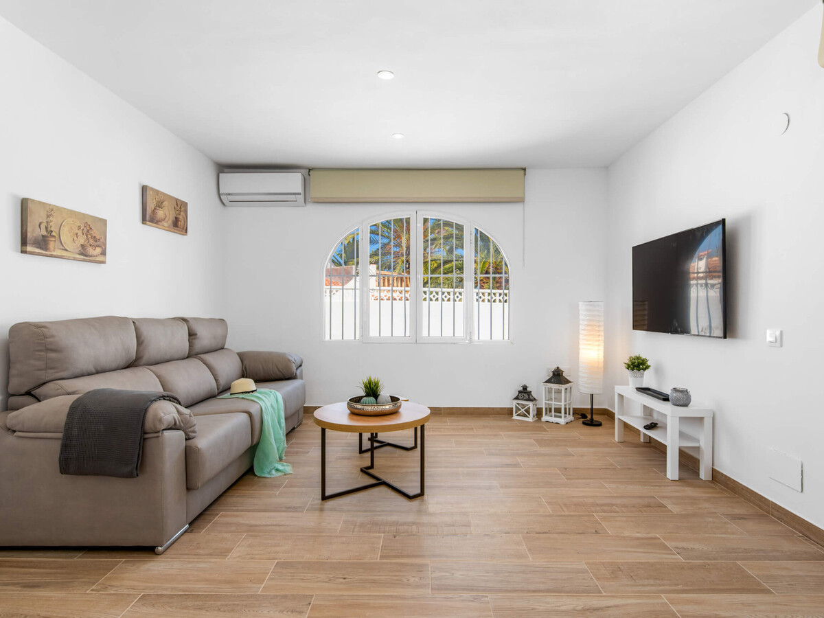Villa 3 chambres, piscine 8x3,5 m et parking à Calpe - Photo 21