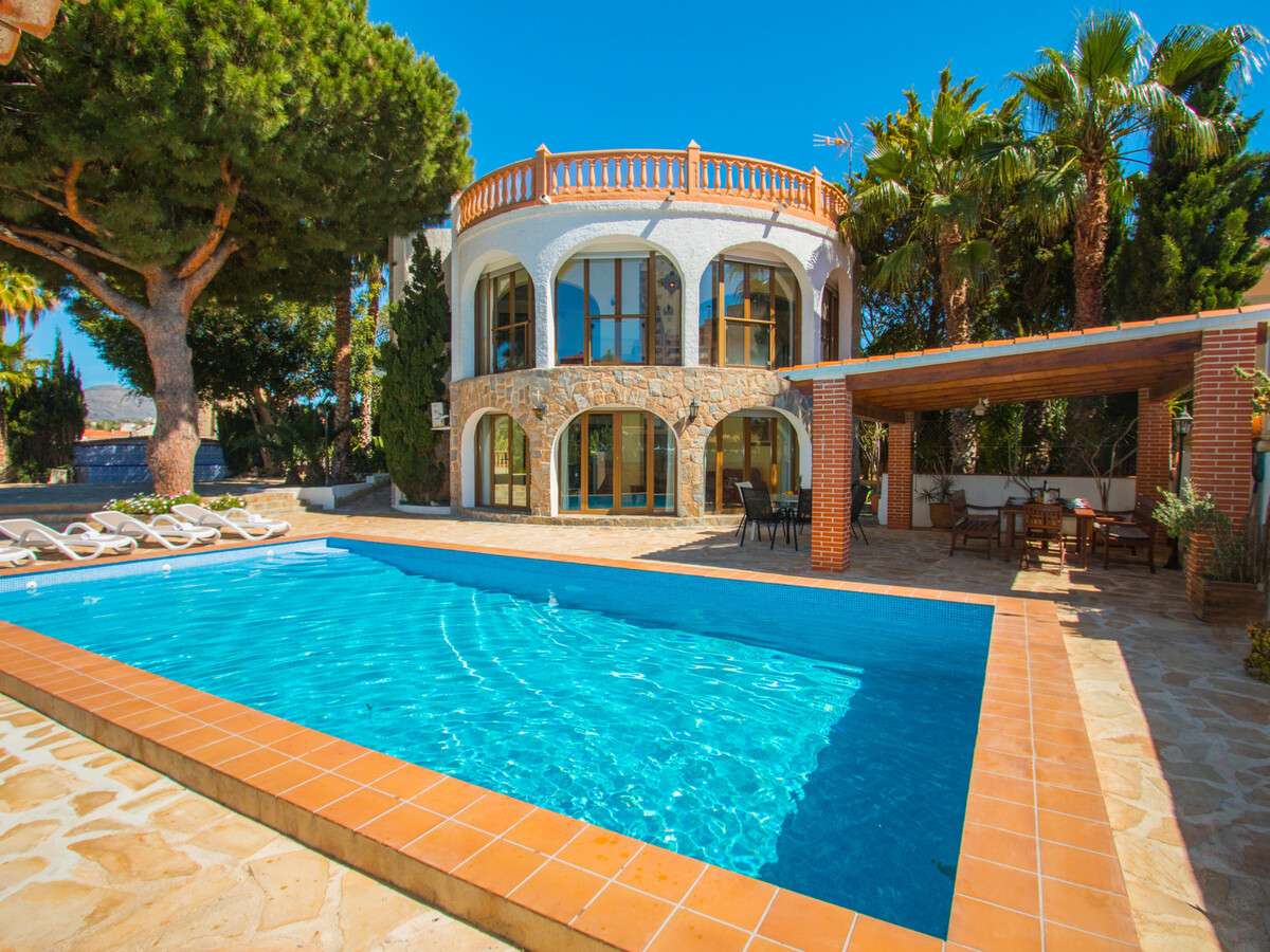 Villa 10 pers., 5 chambres, piscine 12x6m à Calpe - Photo 1