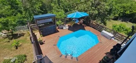 Location appartement à Le Moule, Appartement lumineux avec piscine à Le Moule, 70 m²