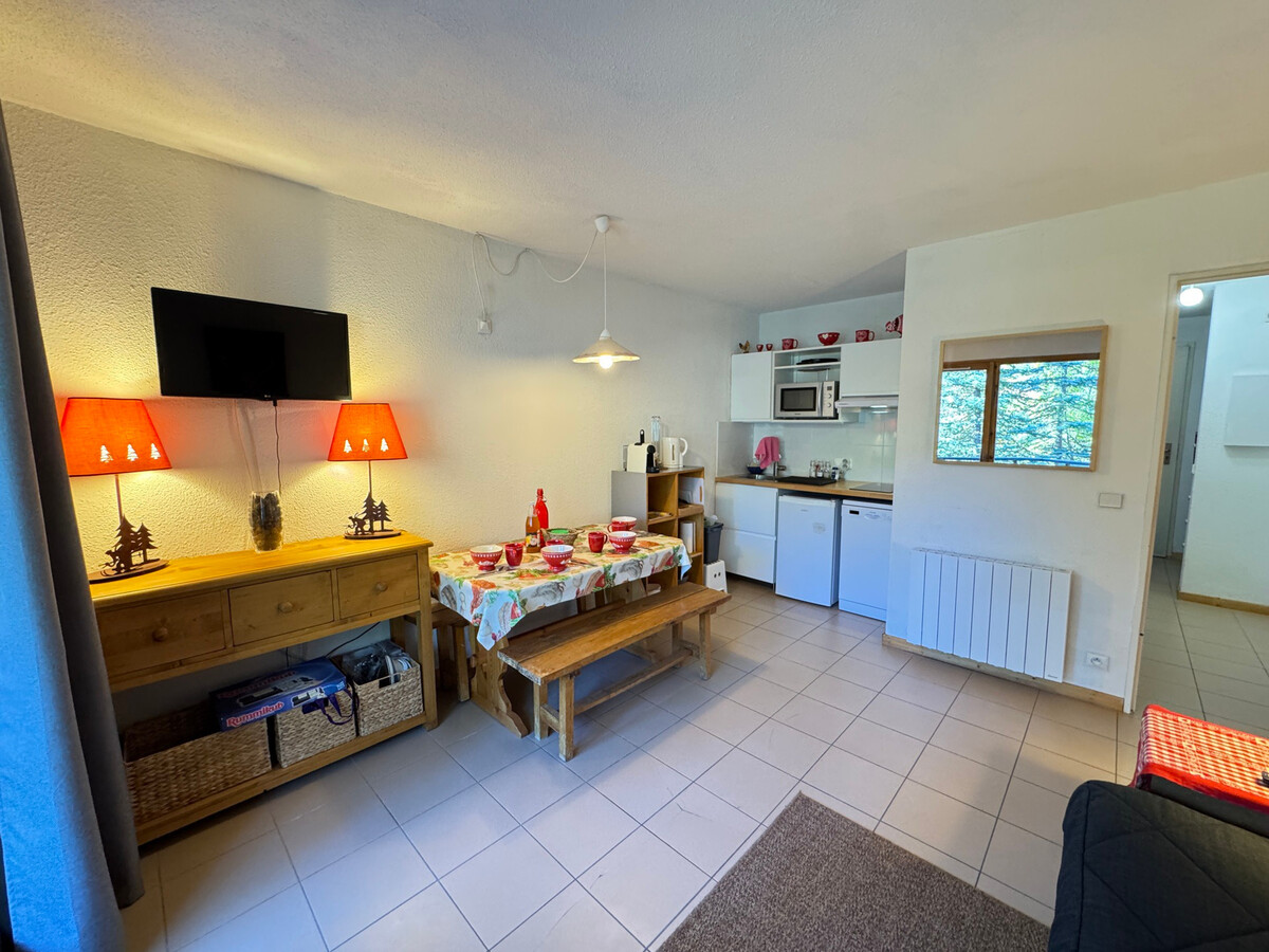 Studio 30 m² rénové avec balcon à La Salle-les-Alpes - Photo 1