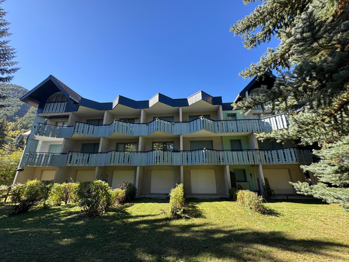 Studio 30 m² rénové avec balcon à La Salle-les-Alpes - Photo 9