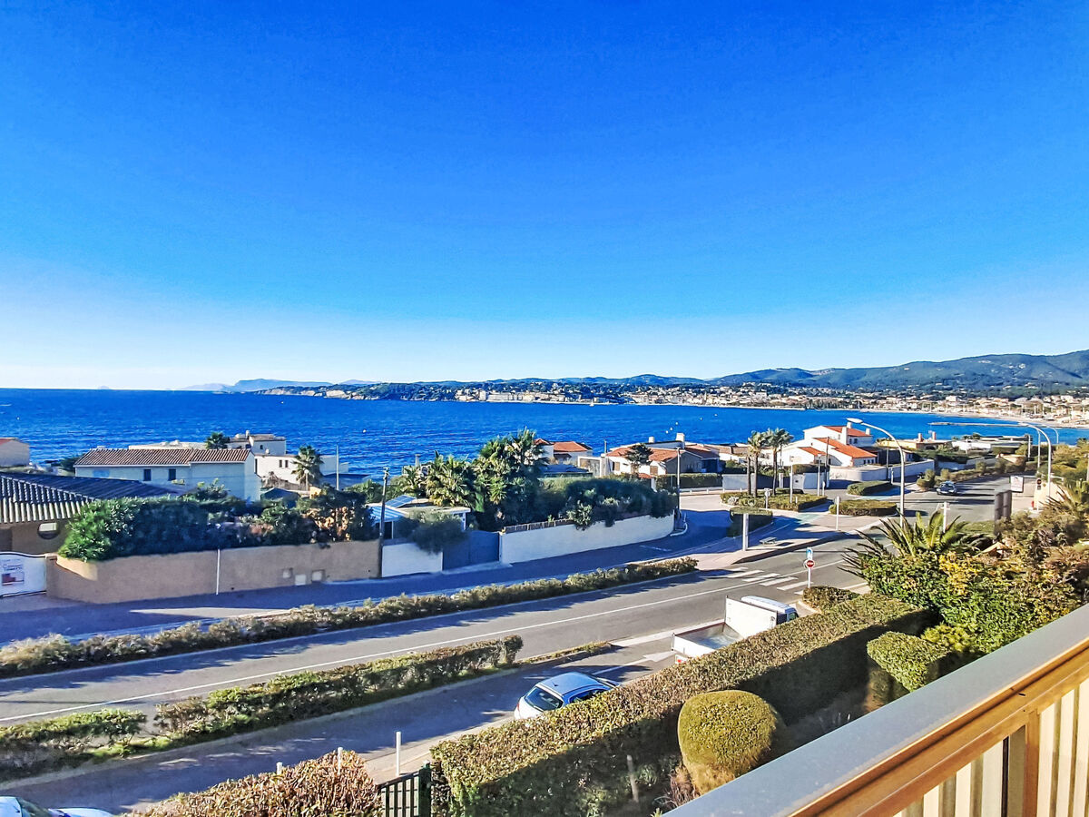 Appartement vue mer, terrasse ouest à Six Fours - Photo 1