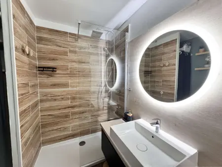 Appartement rénové vue mer à Six-Fours-les-Plages : photo 7