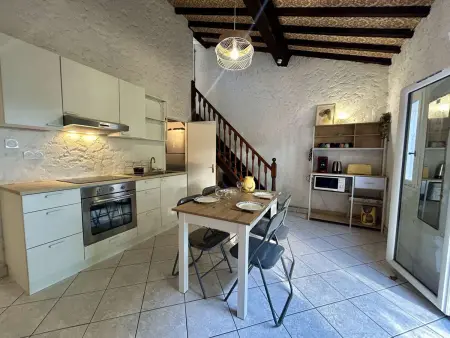 Maison 2 chambres avec terrasse, parking et ménage inclus : photo 9
