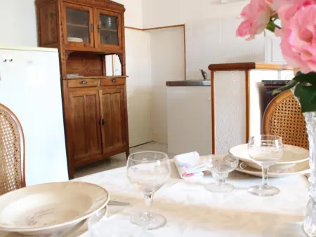 Location appartement à Hérisson, Studio médiéval au cœur du village, proche commerces