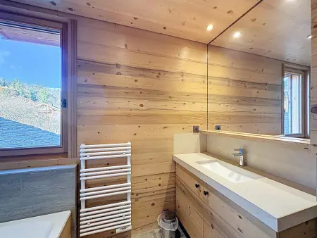 Chalet spacieux 5 chambres proche ski bus, vue Mont-Blanc - Photo 7