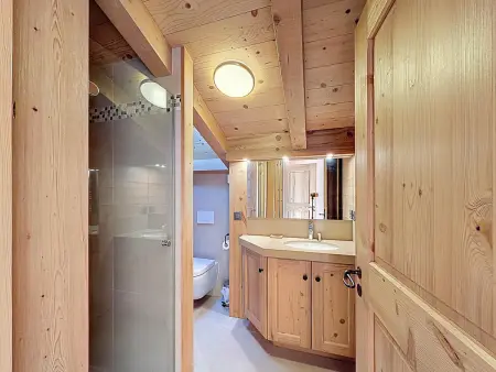 Chalet spacieux 5 chambres proche ski bus, vue Mont-Blanc - Photo 21