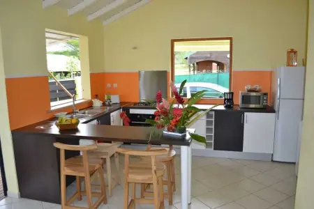 Maison confortable avec piscine à Goyave, Maison 4 personnes à Goyave - Photo 2