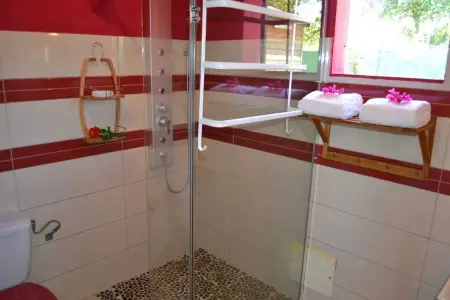 Maison confortable avec piscine à Goyave, Maison 4 personnes à Goyave - Photo 4